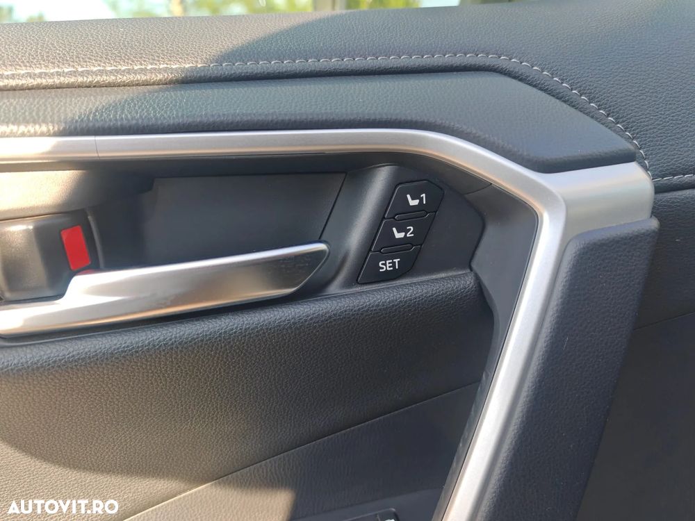 Toyota RAV4 2.5 4x4 Hybrid Style Selection - 19