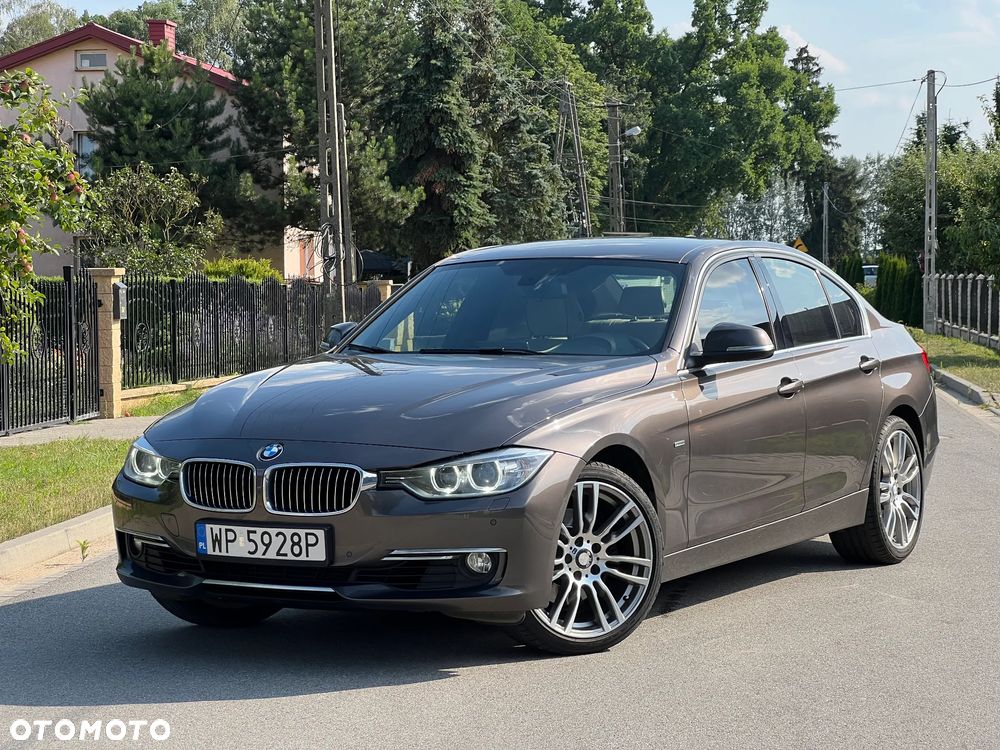BMW Seria 3 328i Luxury Line - 1