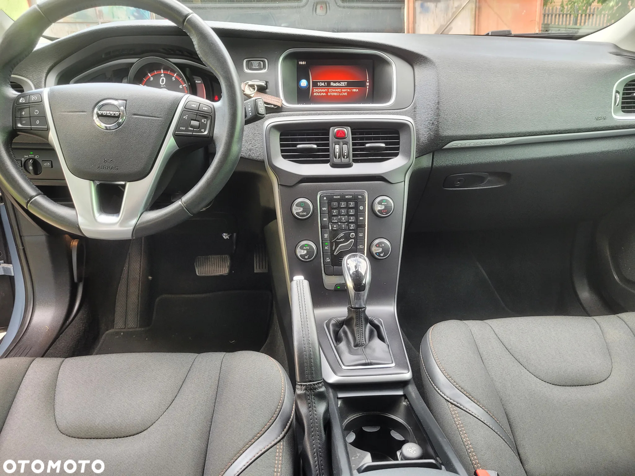 Volvo V40 T3 Drive-E Momentum - 26