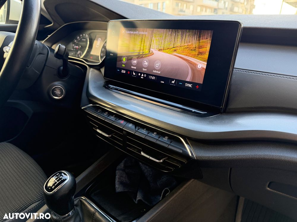 Skoda Octavia 2.0 TDI STYLE - 9