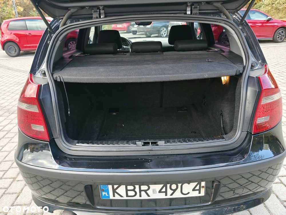 2009 BMW Seria 1 116i Edition Sport, photograph 9