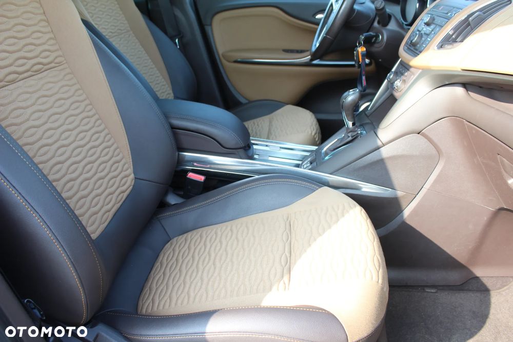 Opel Zafira Tourer 2.0 CDTI Automatik Edition - 8