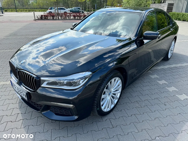 BMW Seria 7 740e iPerformance