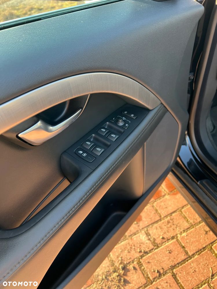 Volvo V70 1.6D DRIVe Summum - 26