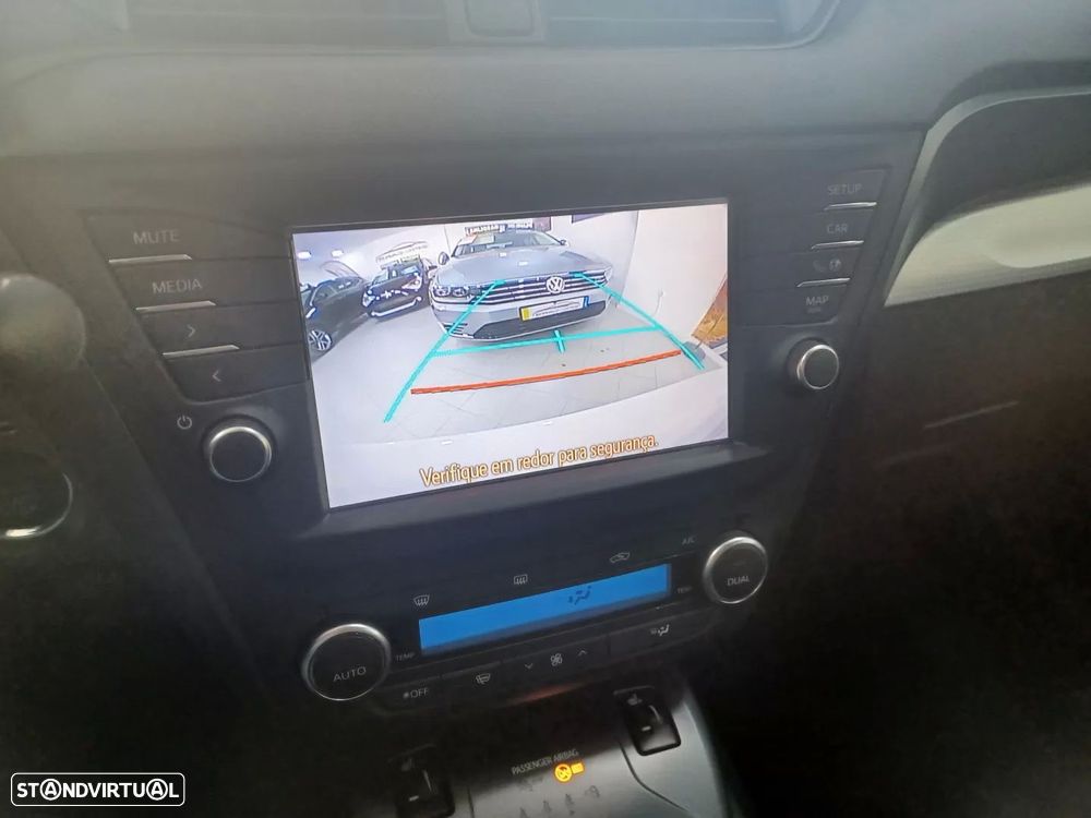 Toyota Avensis Touring Sports 1.6 D-4D Edition-S - 14