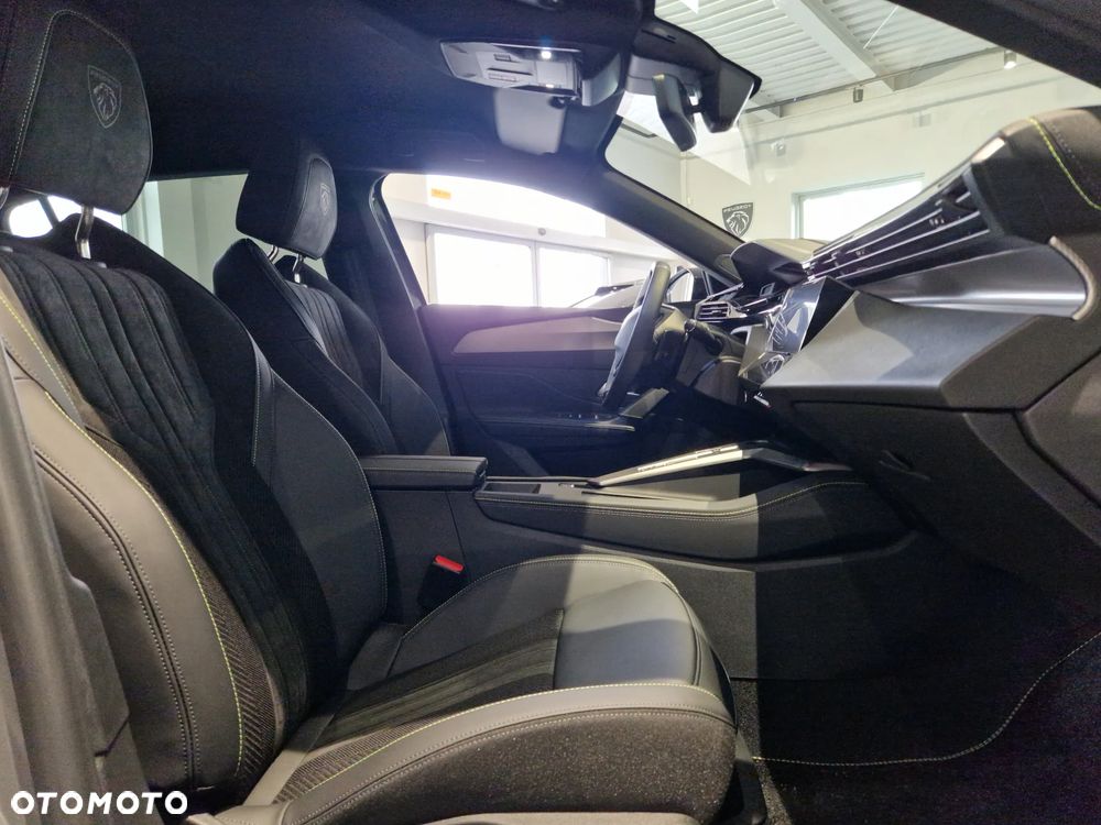 Peugeot 308 1.2 mHEV GT Exclusive S&S e-DCS6 - 15