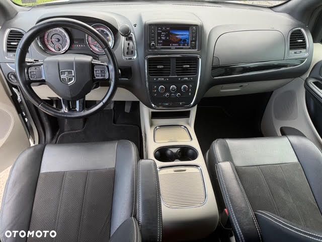 Dodge Grand Caravan 3.6 R/T - 14
