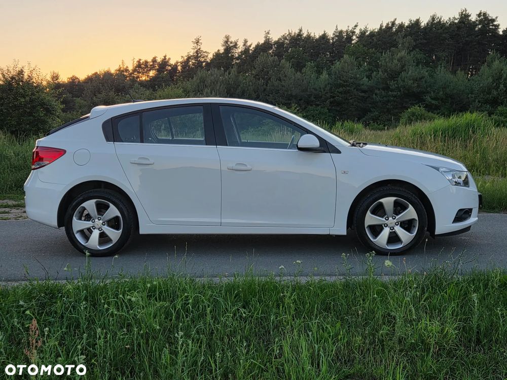 Chevrolet Cruze 1.8 LTZ+ - 5