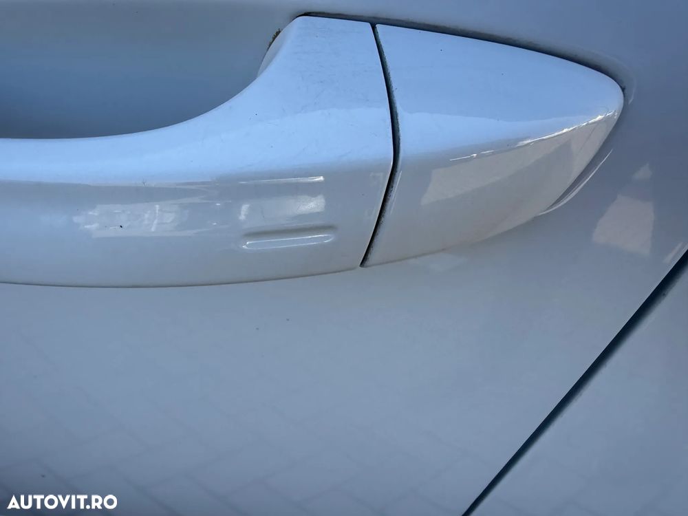 Skoda Superb 2.0 TDI DSG Sportline - 11