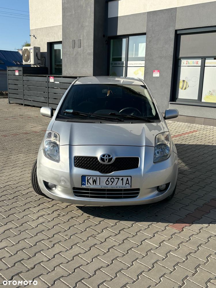 Toyota Yaris - 2