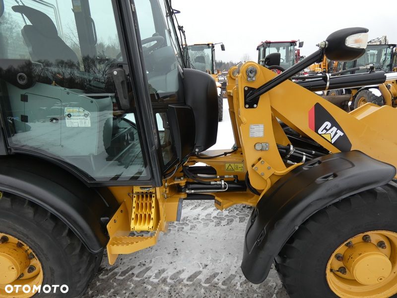 Caterpillar 906H Z Niemiec / Tylko 3,965mth / - 27