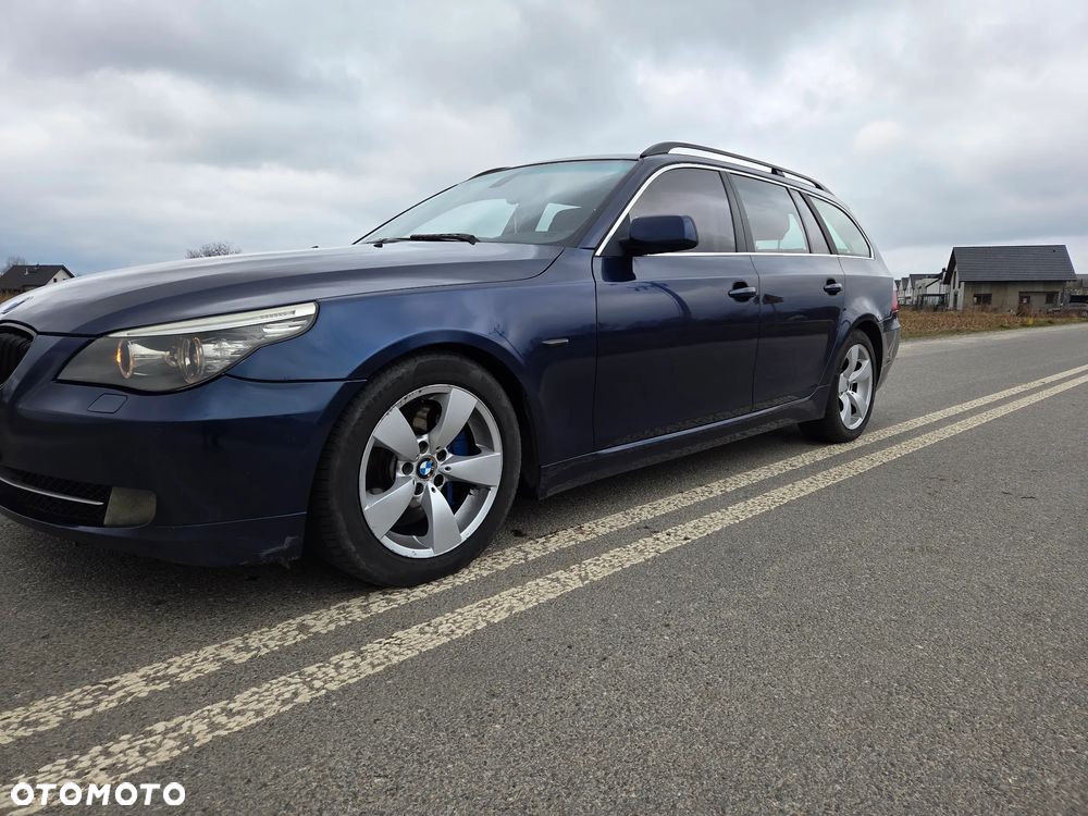 BMW Seria 5 525d - 2