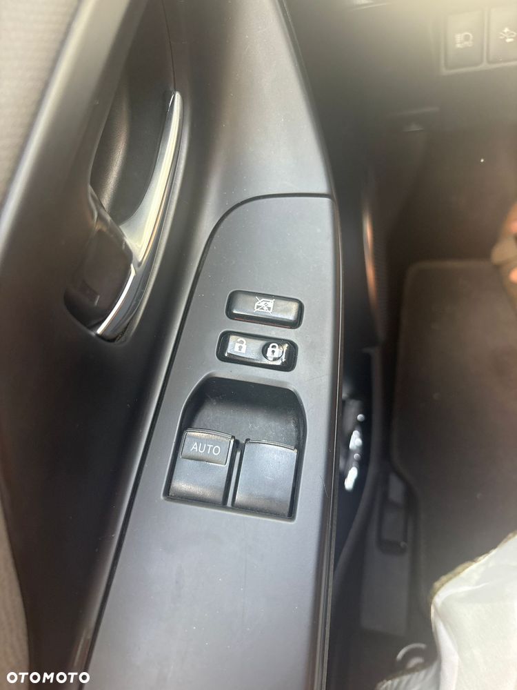 Toyota Yaris Hybrid 100 Active EU6 - 21
