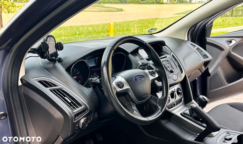 Ford Focus 1.0 EcoBoost Trend - 23