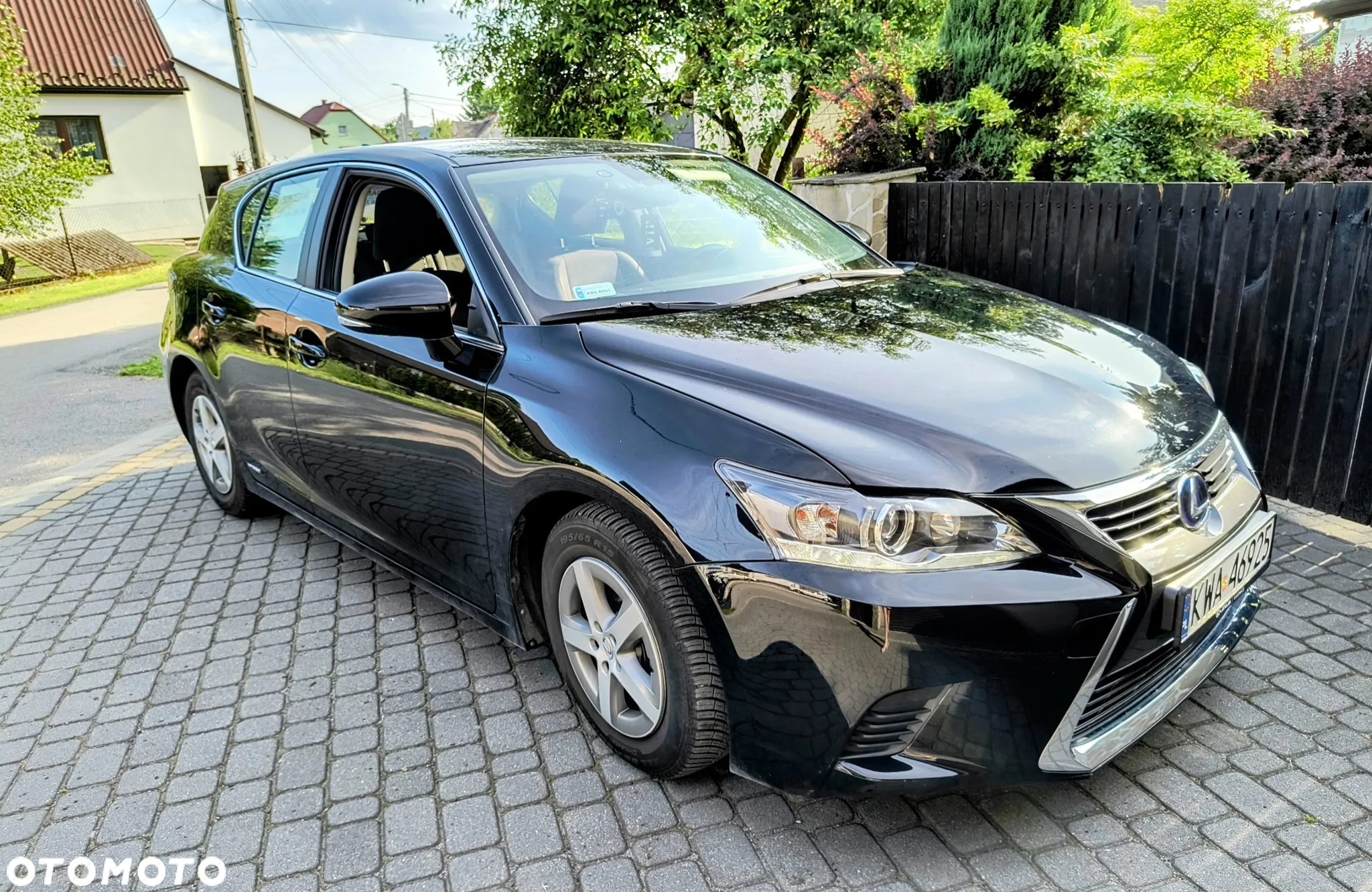 Lexus CT - 3