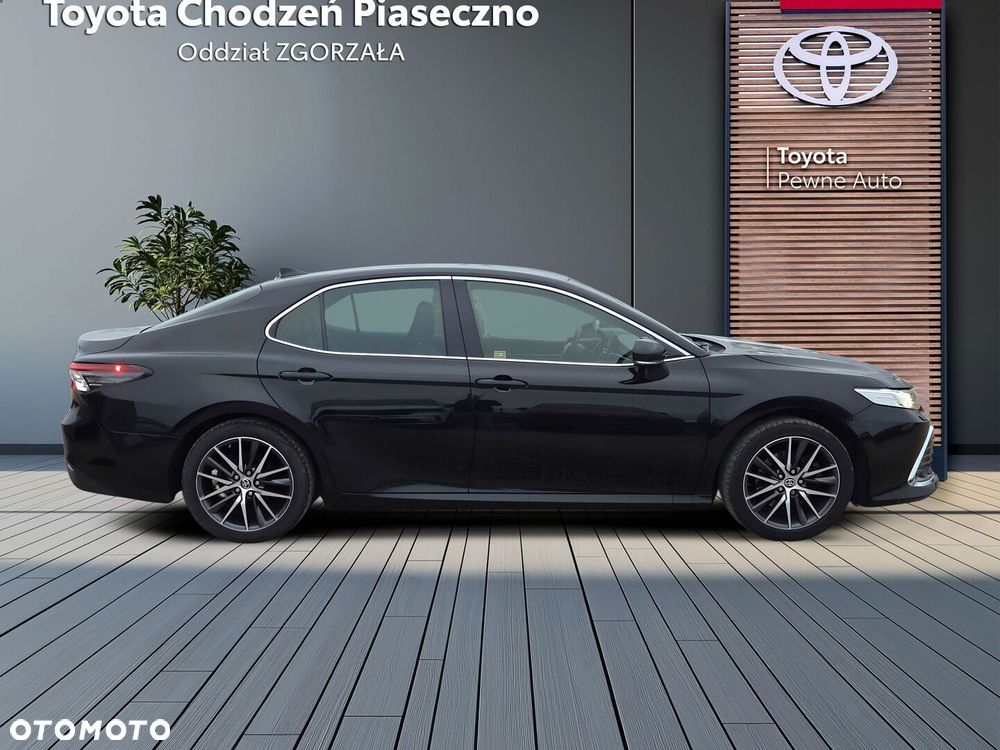 Toyota Camry 2.5 Hybrid Executive CVT - 6