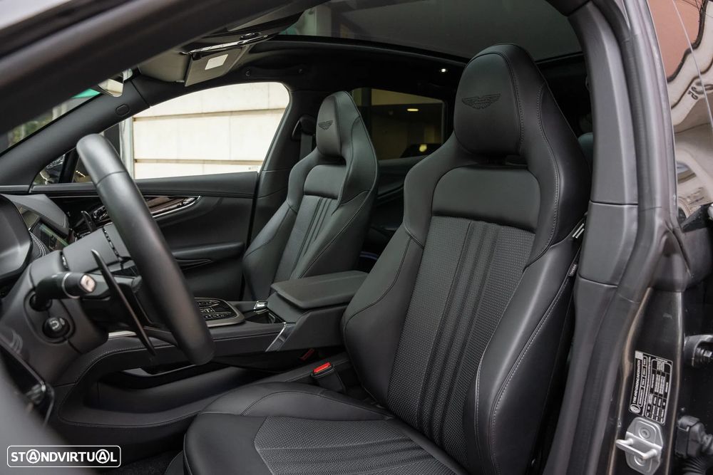 Aston Martin DBX 707 - 9