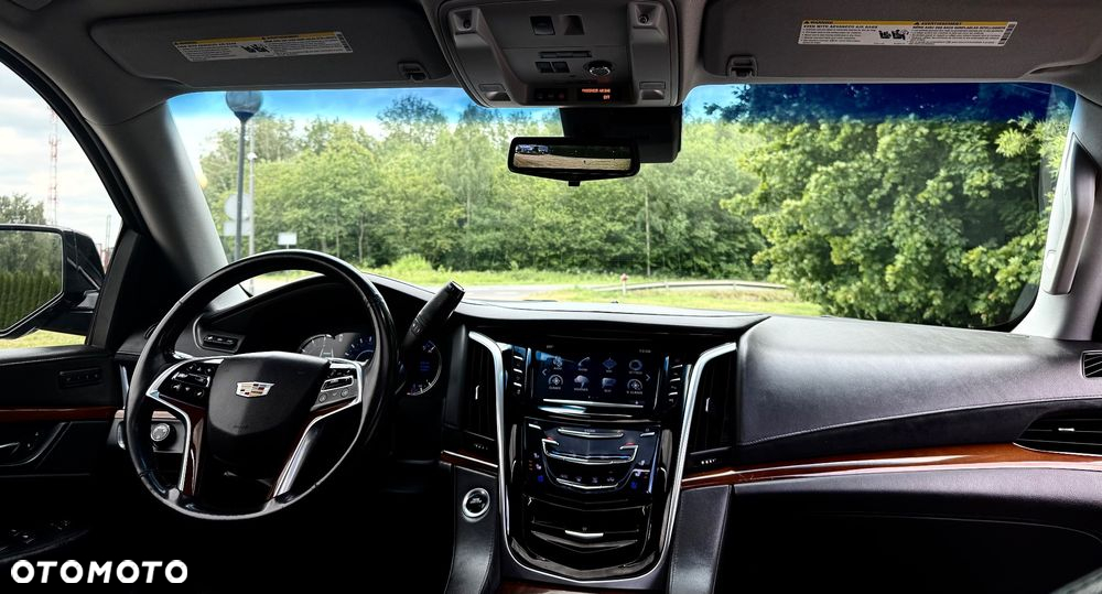 Cadillac Escalade ESV 6.2 V8 AWD AT Platinum - 8