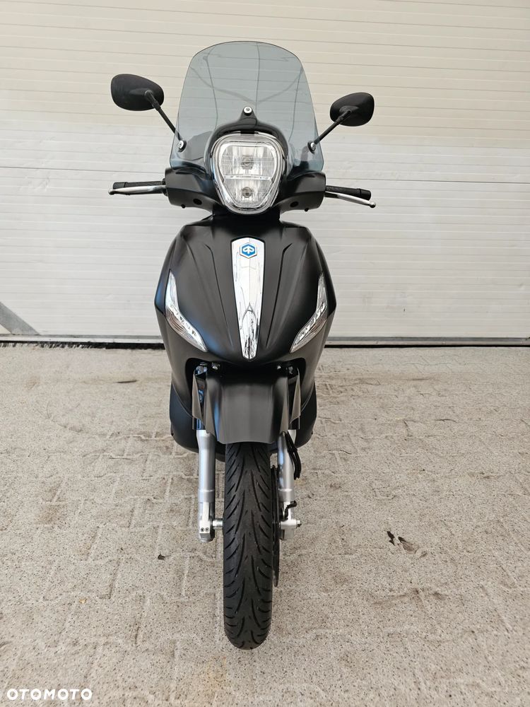 Piaggio Beverly - 16