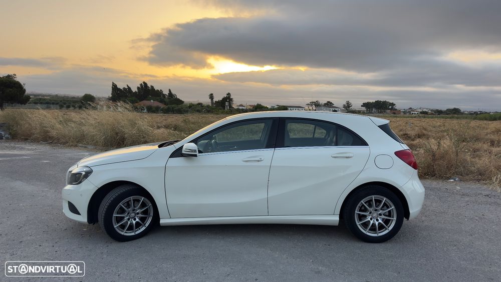 Mercedes-Benz A 180 CDI (BlueEFFICIENCY) - 4