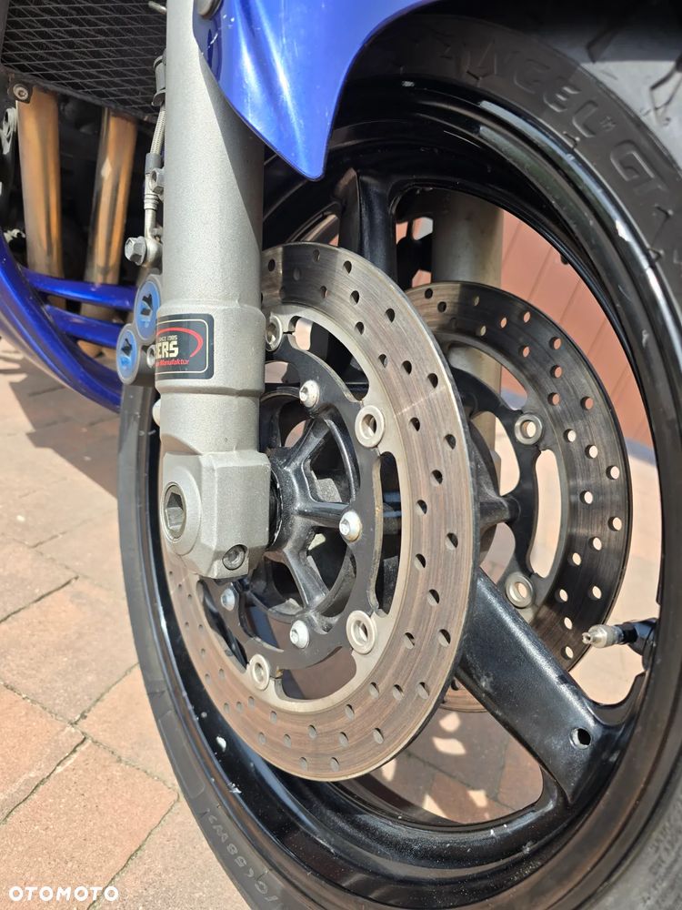 Yamaha FZS - 15