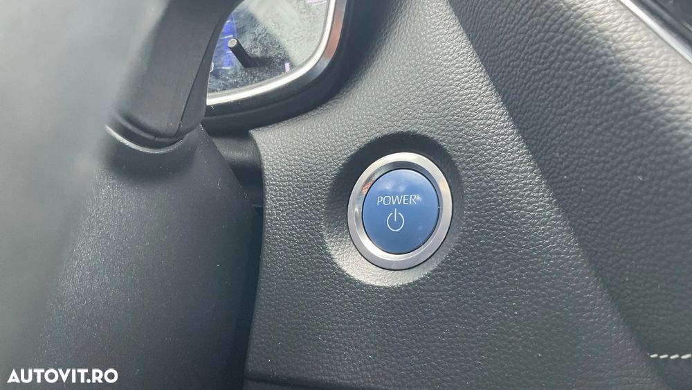 Toyota Corolla 1.8 HSD Dynamic - 28