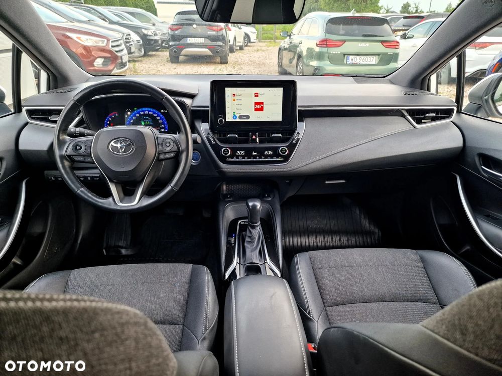 Toyota Corolla 1.8 Hybrid Selection - 23
