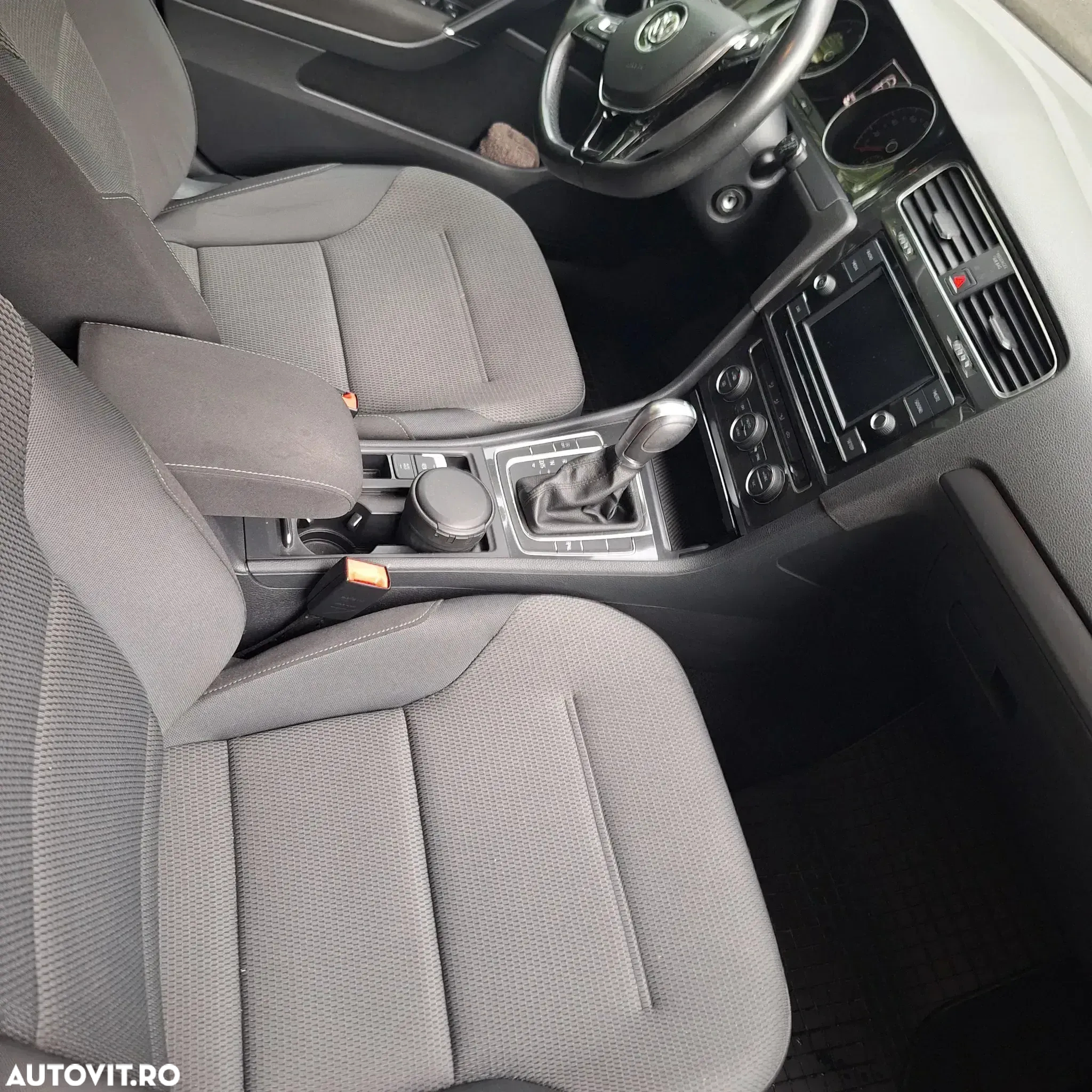Volkswagen Golf 1.0 TSI DSG Comfortline - 7