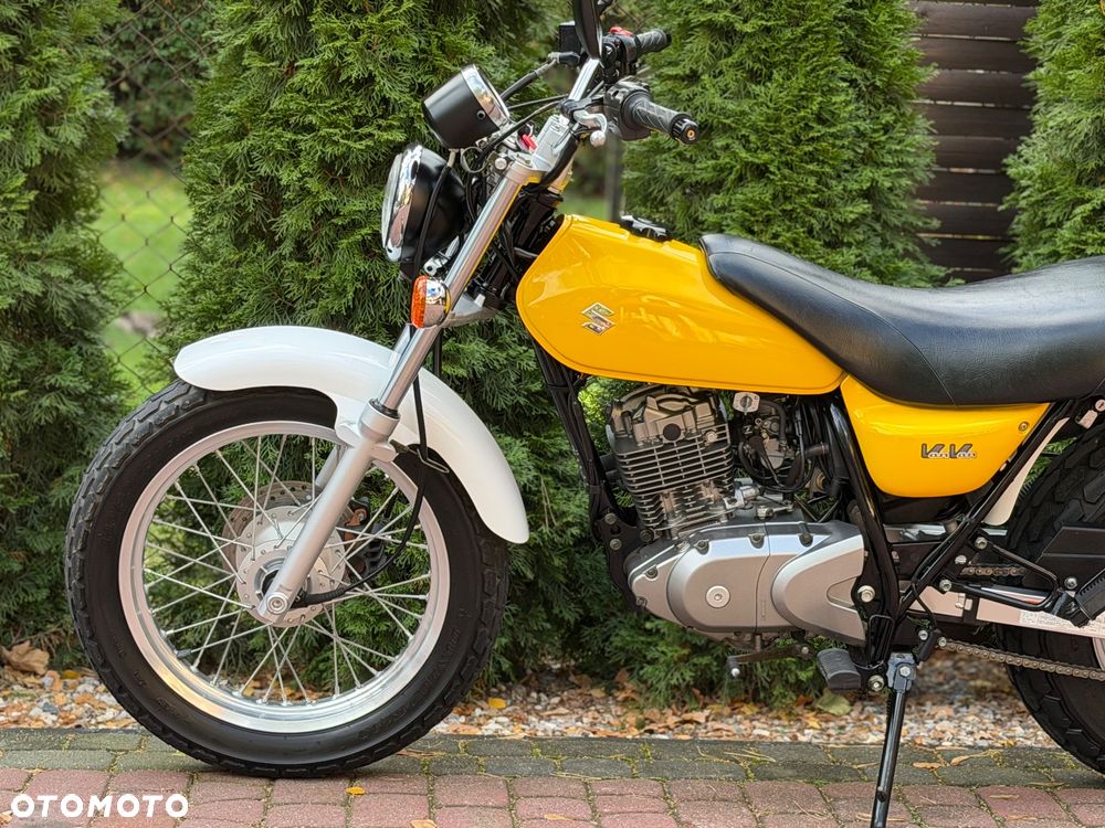 Suzuki RV - 19