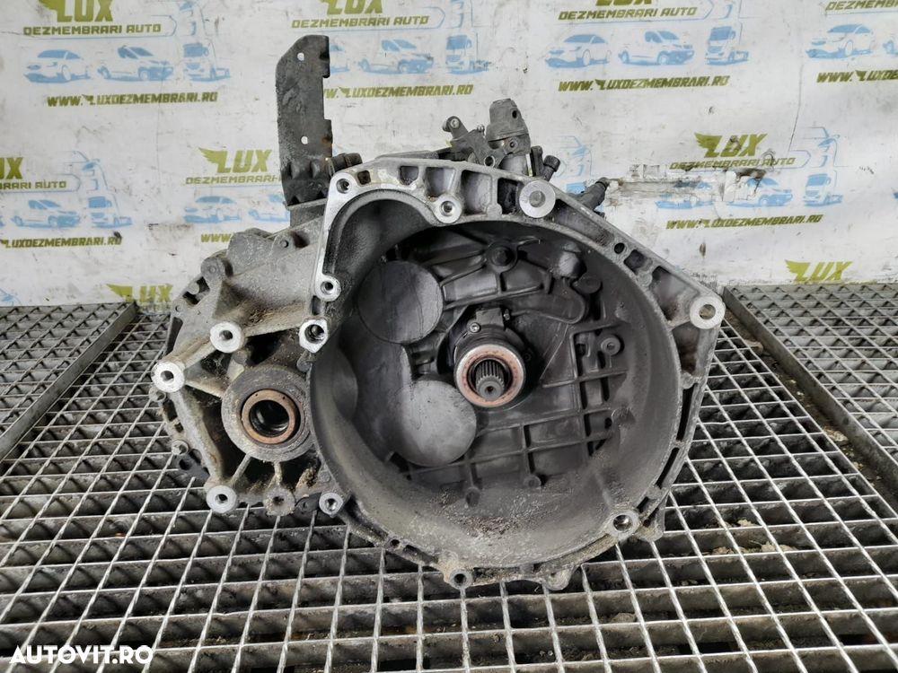 Cutie viteze manuala 5 trepte 1.9 cdti 55350375  F40 Opel Vectra C [f - 1