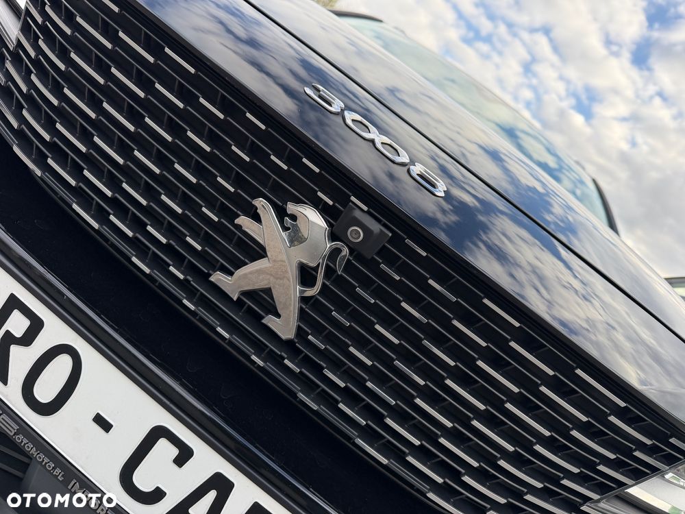 Peugeot 3008 1.6 PureTech HYbrid Allure S&S EAT8 - 17