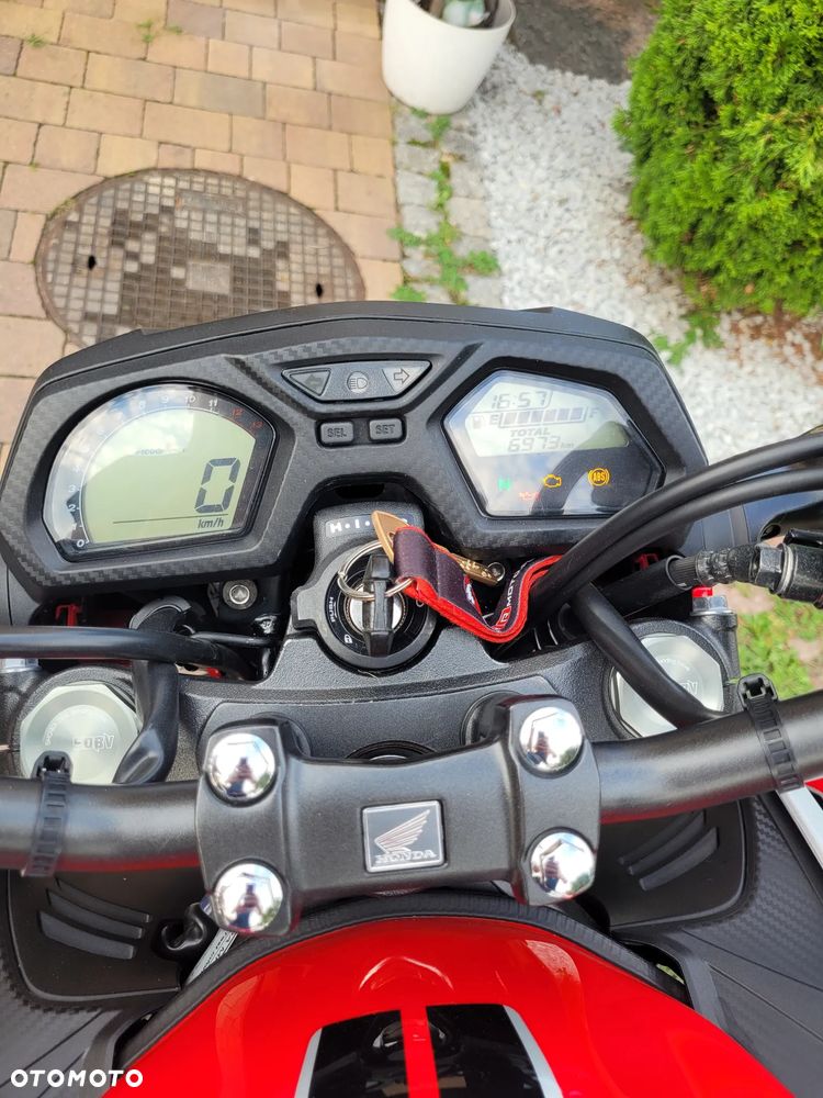 Honda CB - 8