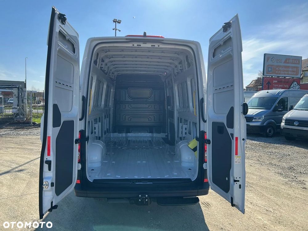 Volkswagen Crafter 35 Furgon L4H3, 2.0BiTDI 177KM, 4490mm, Wysoki dach - 14