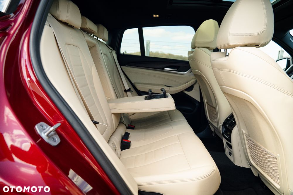 BMW X4 xDrive20d sport - 23