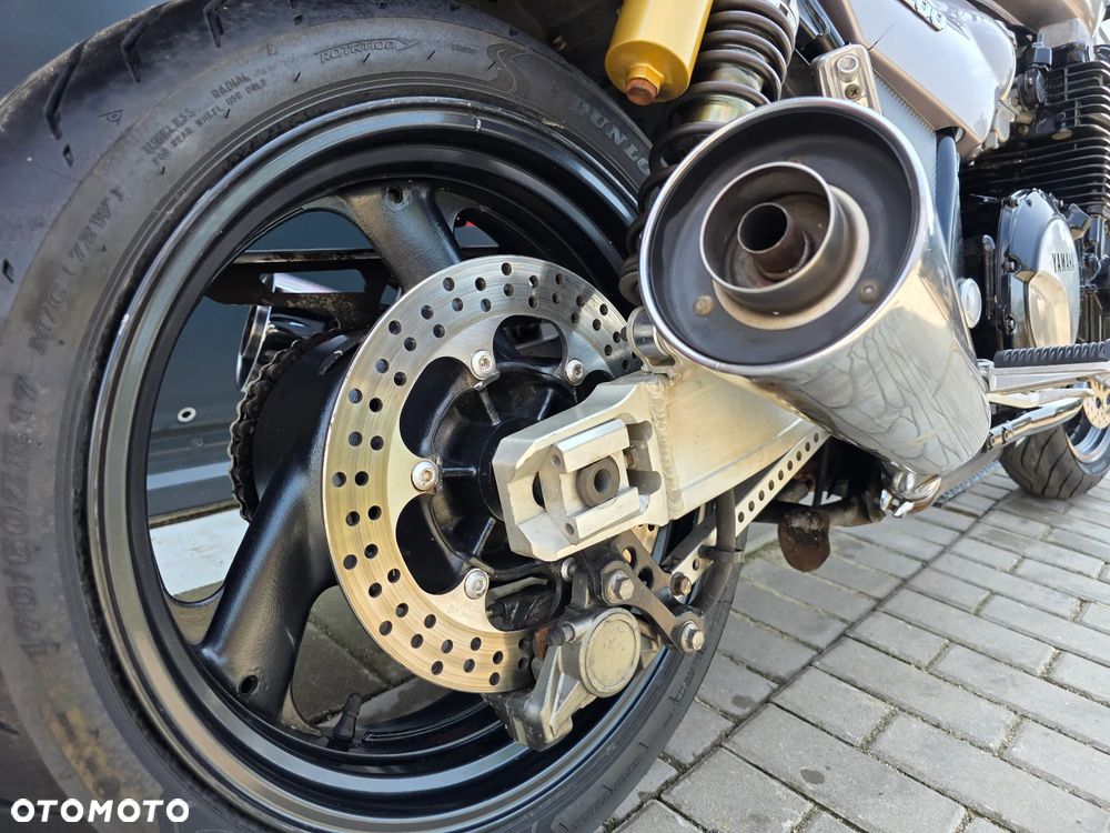 Yamaha XJR - 20