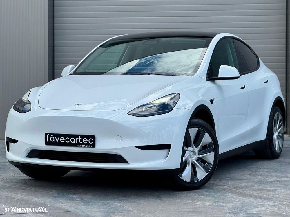 Tesla Model Y Standard Long Range RWD - 2