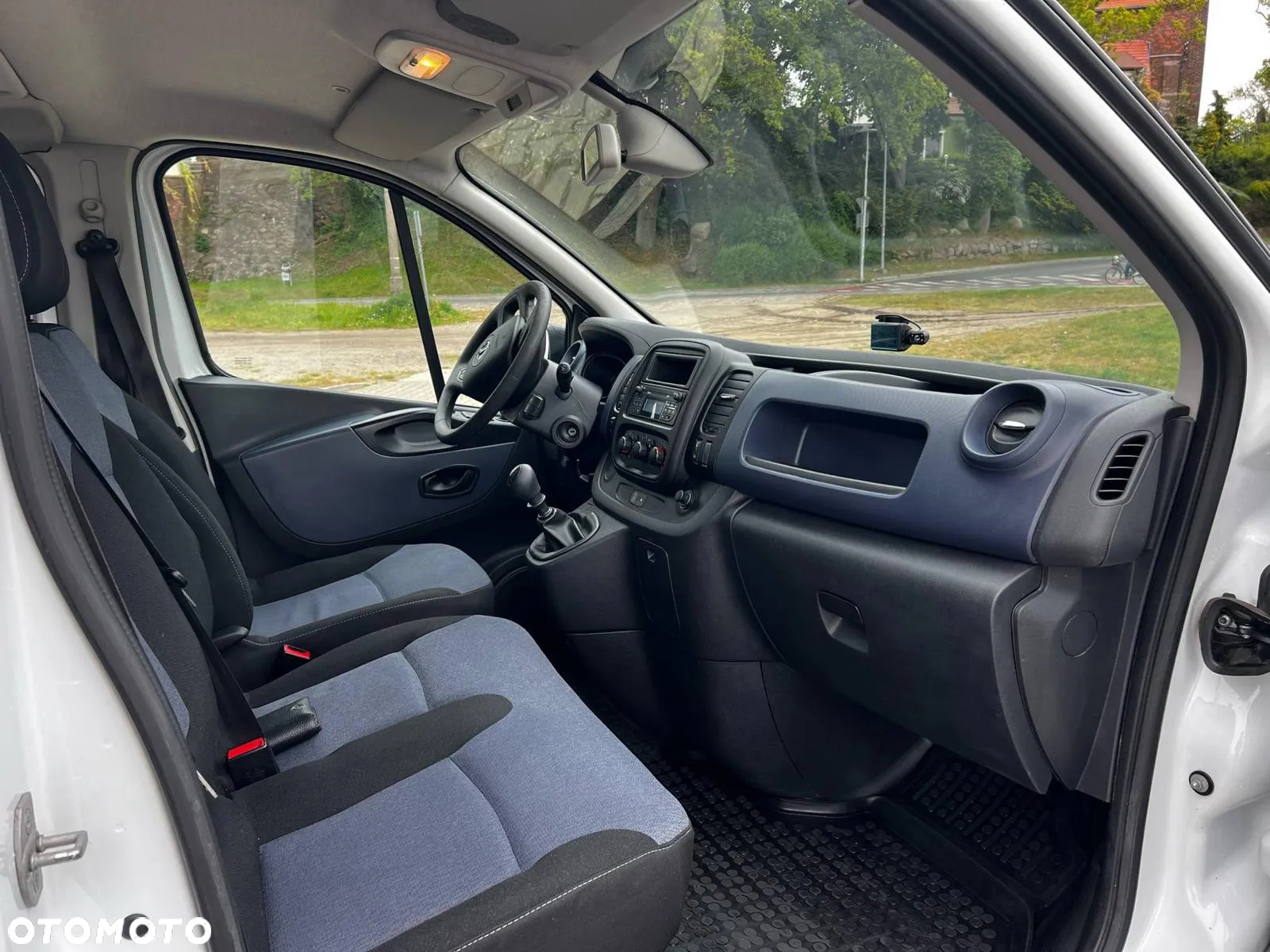 Opel Vivaro L2H1 2,9t Edition Business - 4