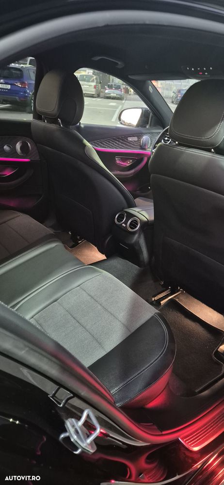 Mercedes-Benz E 300 de Aut. - 10