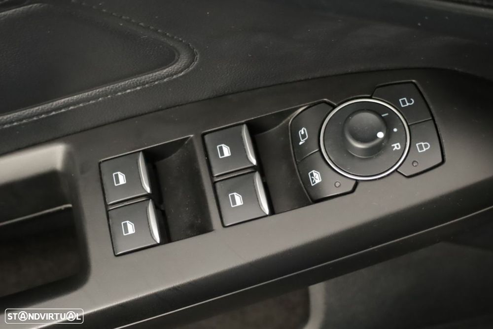 Ford Focus SW - 20