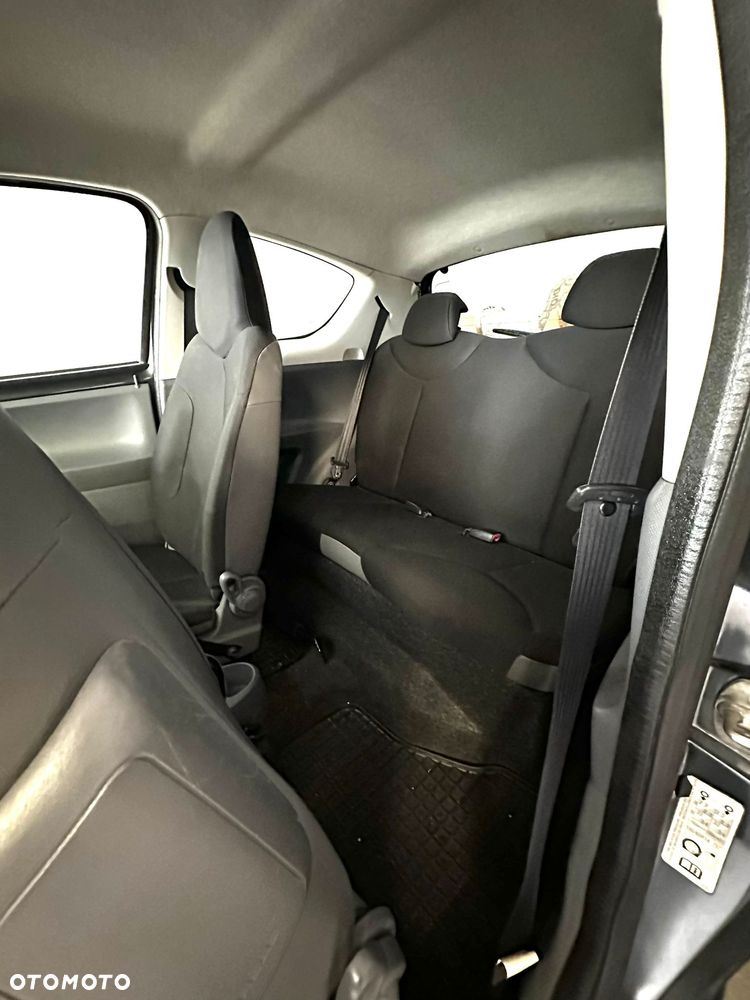 Toyota Aygo Standard - 11