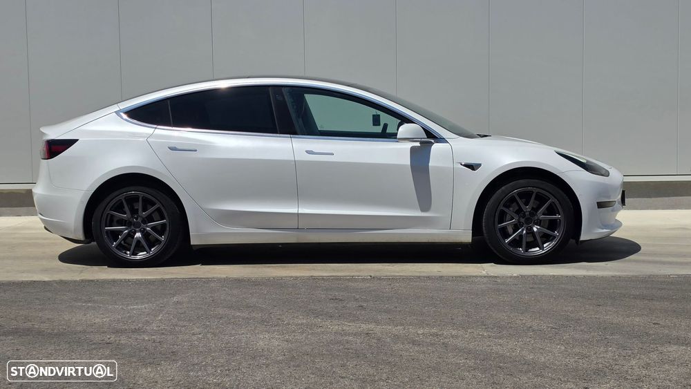 Tesla Model 3 Standard Range Plus RWD - 4