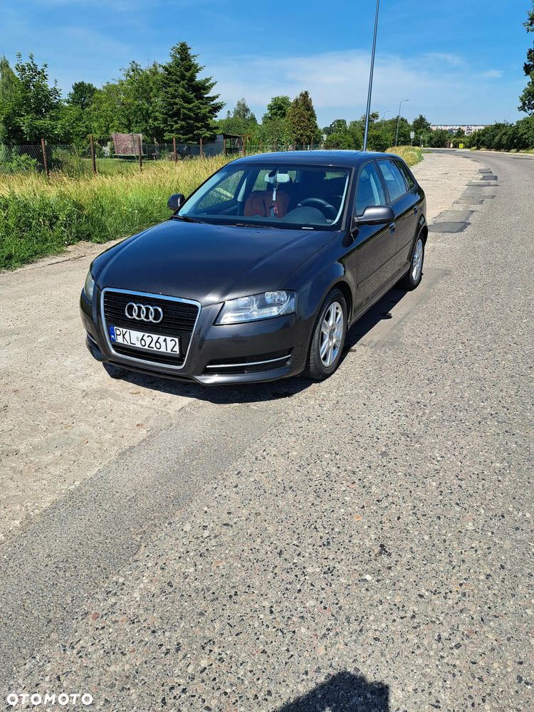 Audi A3 Sportback - 1