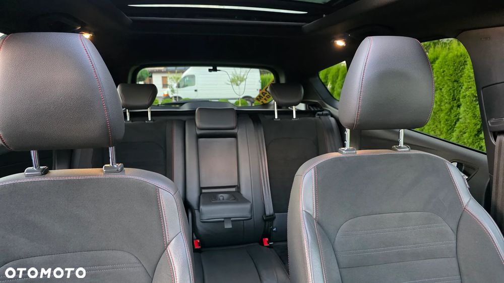 Ford Kuga 2.0 TDCi AWD ST-Line - 36