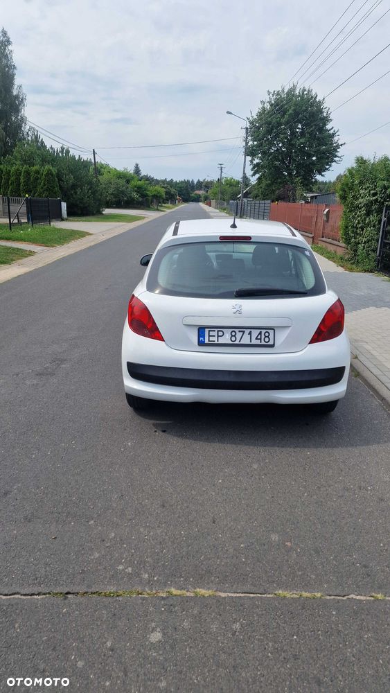 Peugeot 207 - 4