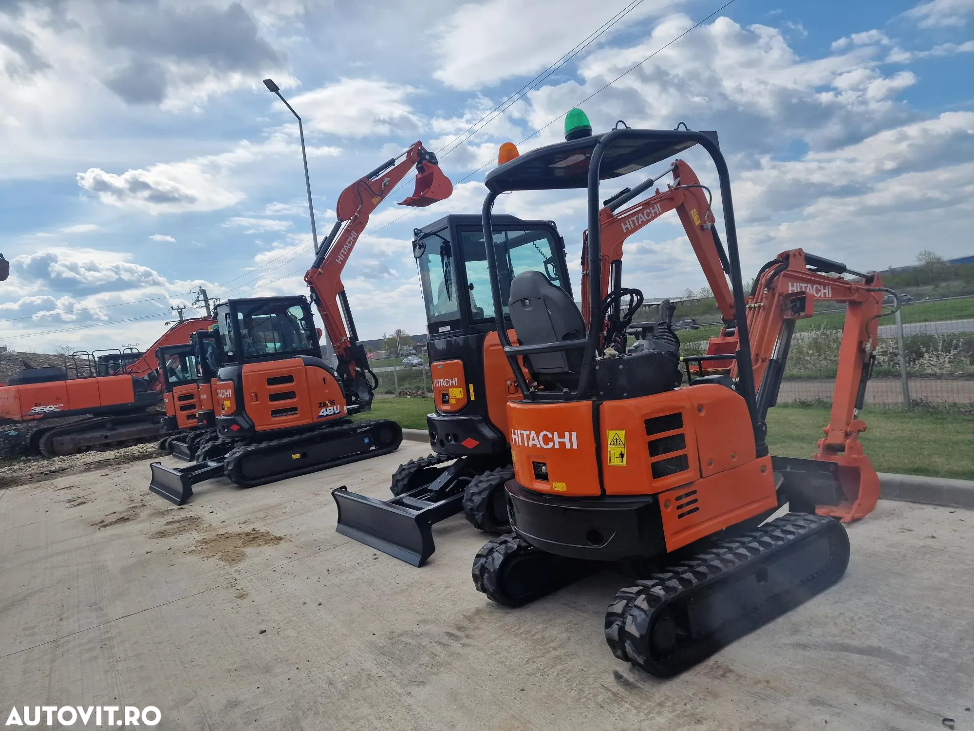 Hitachi ZX19, 2 tone, 2021, 1.689h, 19.900EUR+tva, CUPLA RAPIDA+3 cupe noi, rotire in gabarit, latime 1m, extinsii senile la 1,3m, FARA CABINA,  16CP, Inst picon, posibilitate leasing-PROMOTIE 19.900 EUR+Tva - 23