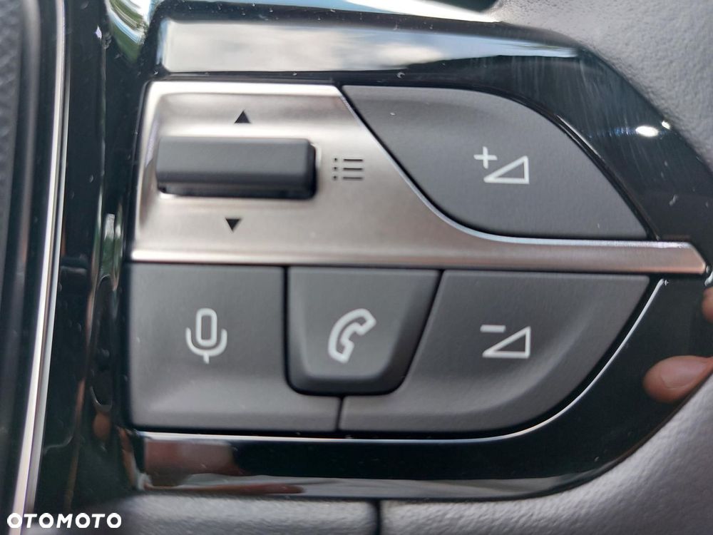 Peugeot 308 - 16