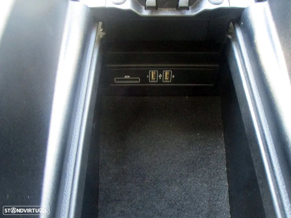 Mercedes-Benz E 200 d T 9G-TRONIC Exclusive - 36