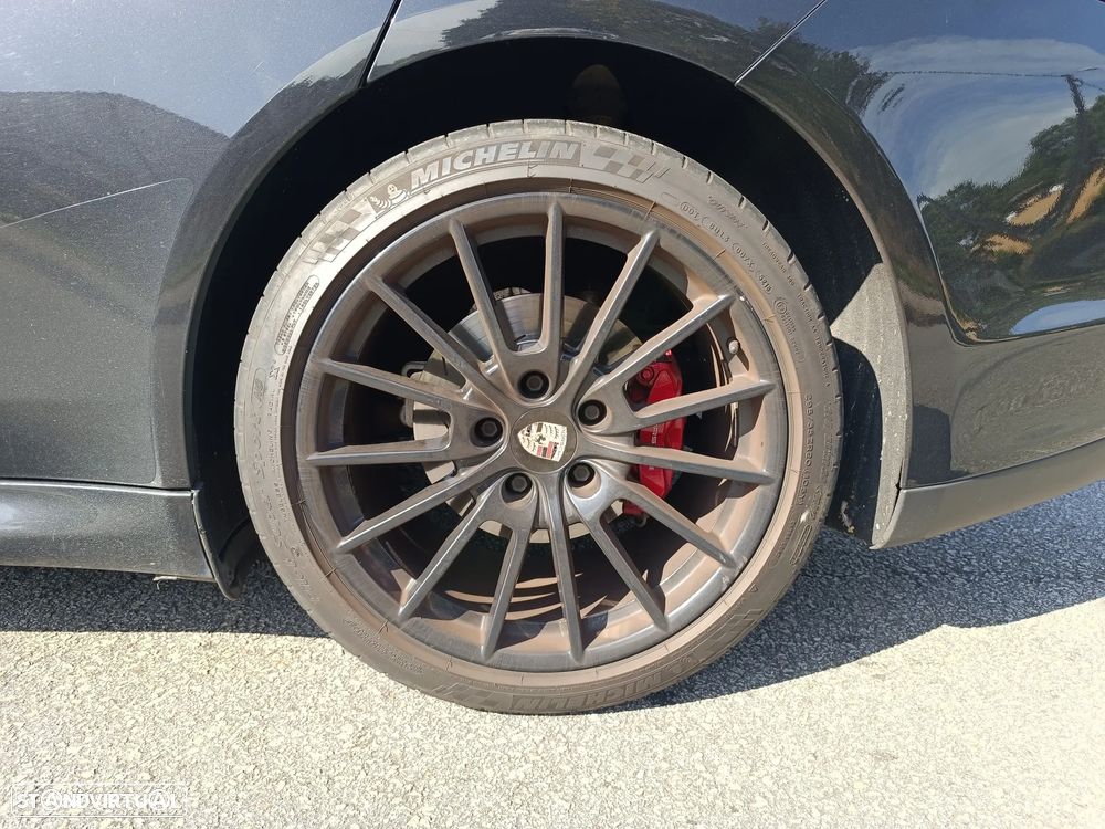 Porsche Panamera Platinum Edition - 16