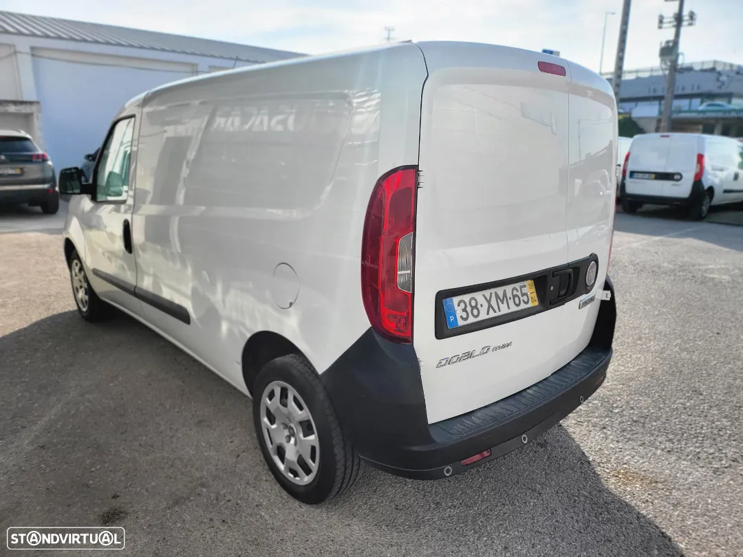 Fiat Doblo Maxi Longa 1.3Multijet 95cv 3Lugares - 4