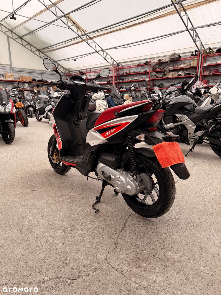 Aprilia SR - 6